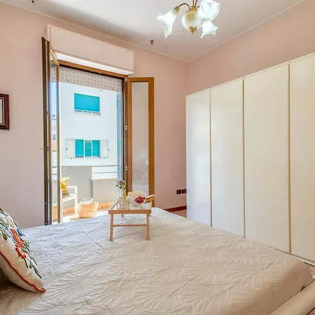 Luxury House Center Apartment